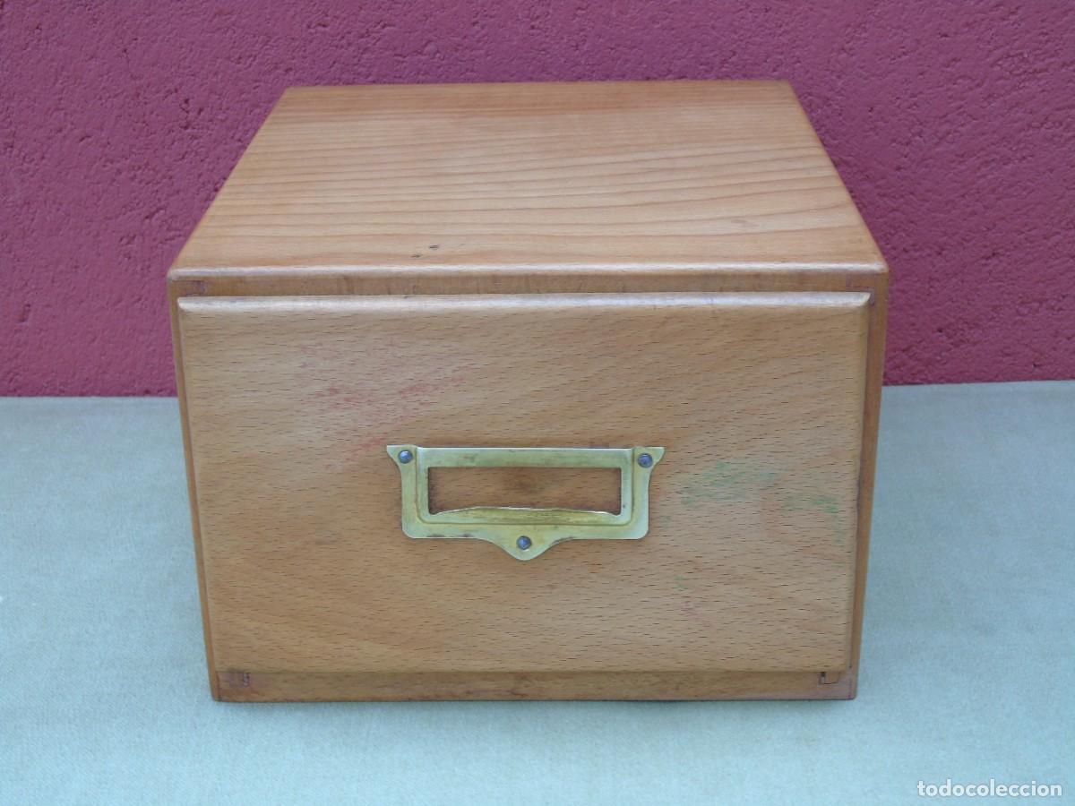 Antiques: ANTIGUO ARCHIVADOR DE MADERA.