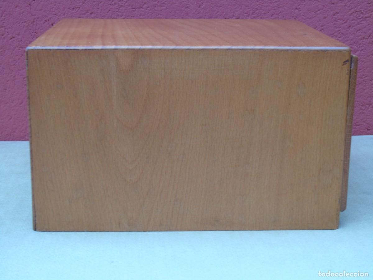 Antig&uuml;edades: ANTIGUO ARCHIVADOR DE MADERA. - Foto 11