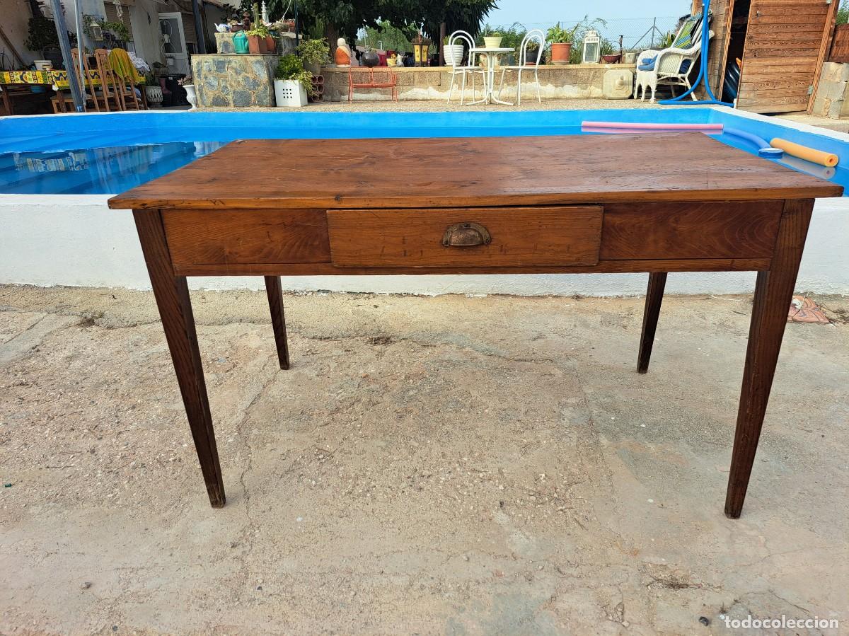 Antig&uuml;edades: Antigua mesa tocinera de madera maciza, rustica, con 1 caj&oacute;n central, gran tama&ntilde;o