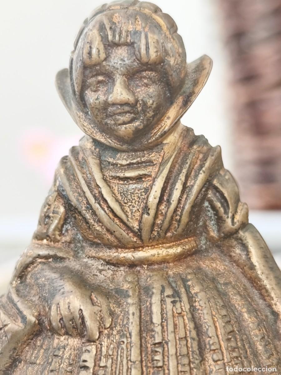 Antig&uuml;edades: Tr&iacute;o de campanillas Lady Bell en bronce. - Foto 18