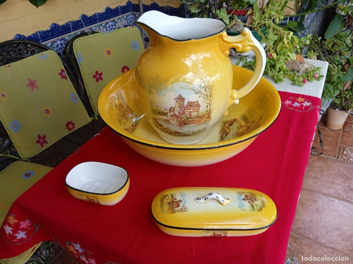 Antig&uuml;edades: Conjunto antiguo de Jofaina de porcelana Pickman Cartuja de Sevilla