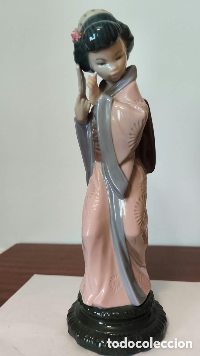 Antiguidades: Lladro figura de porcelana geisha