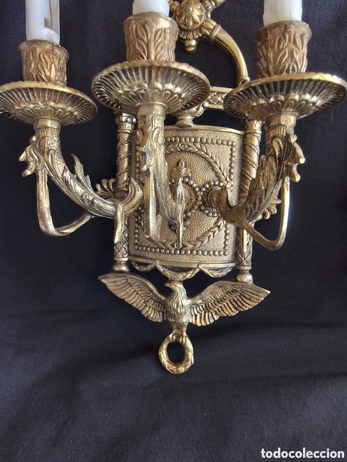 Antig&uuml;edades: Candelabros de bronce Napoleonicos - Foto 2