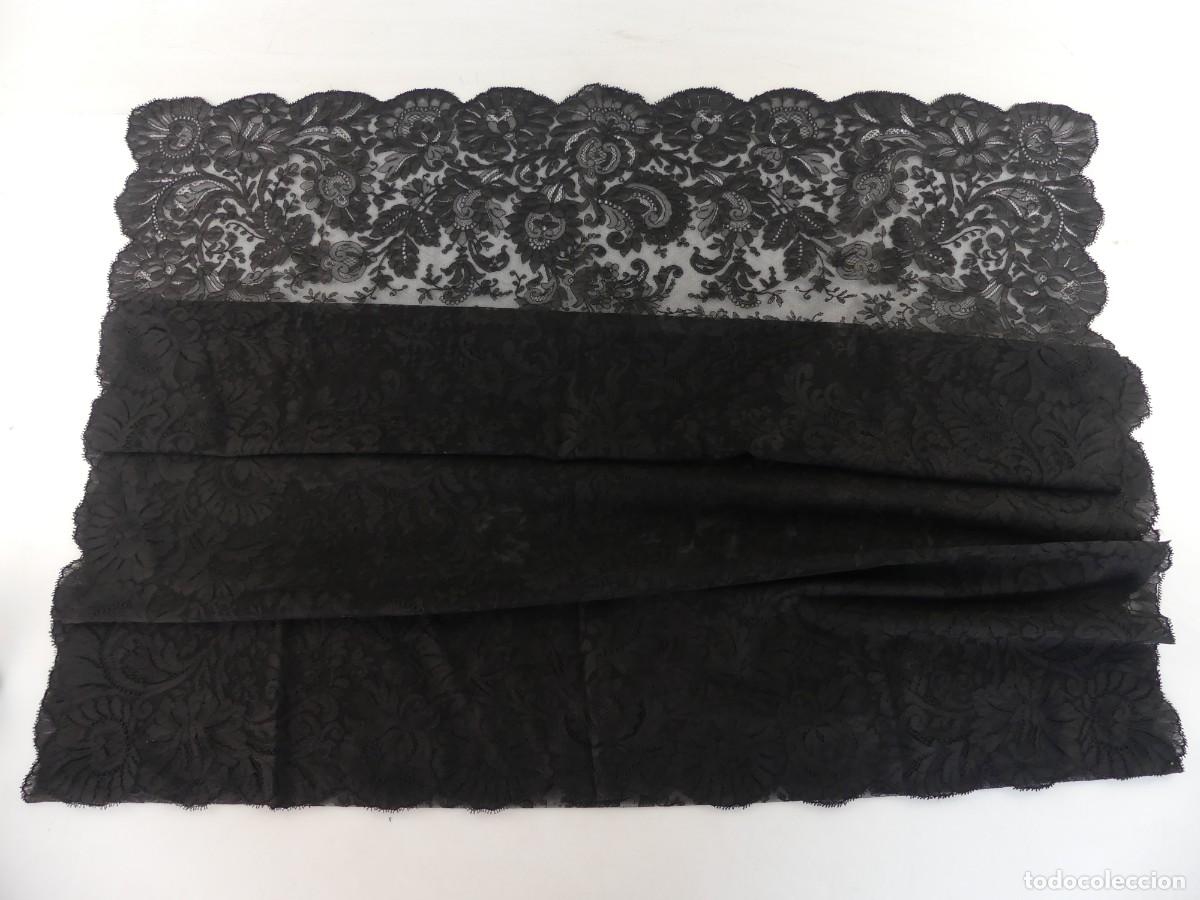 Antiguidades: ANTIGUA MANTILLA MANTELLINA ENCAJE BLONDA