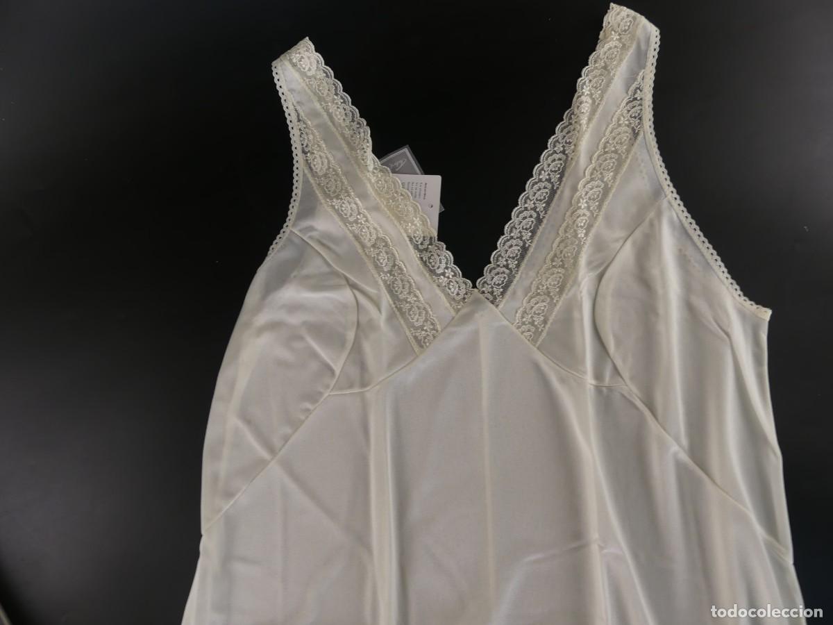 Antig&uuml;edades: CAMISON BLANCO TALLA 52 CON CAJA - Foto 6