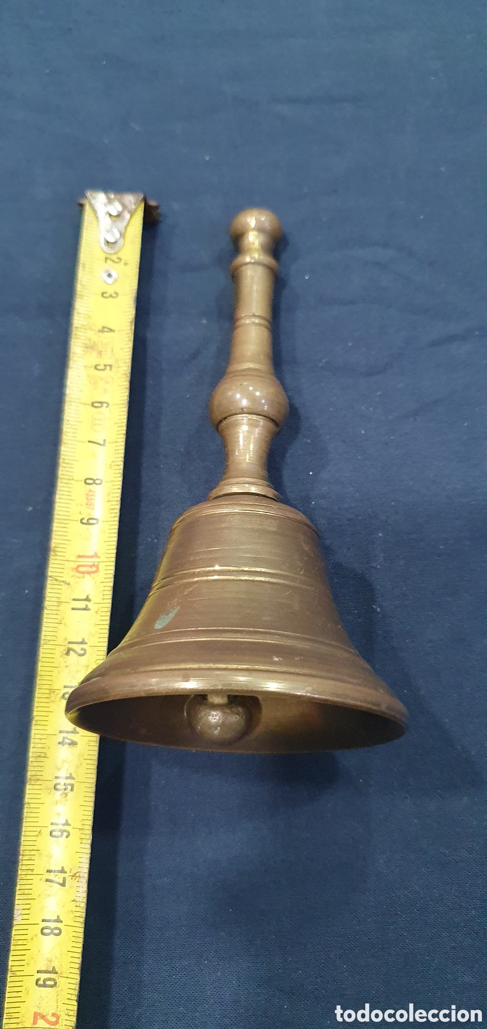 Antig&uuml;edades: Figura campana de bronce. (L134) - Foto 4