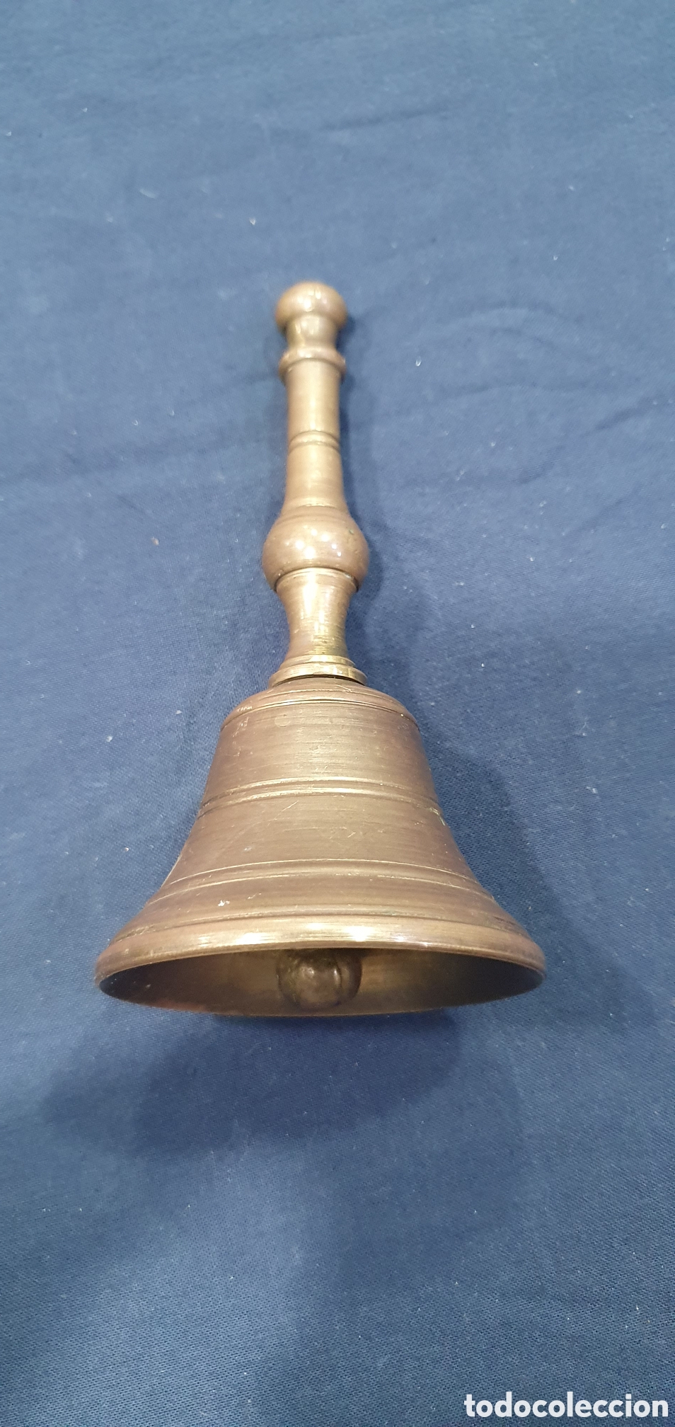 Antig&uuml;edades: Figura campana de bronce. (L134) - Foto 1