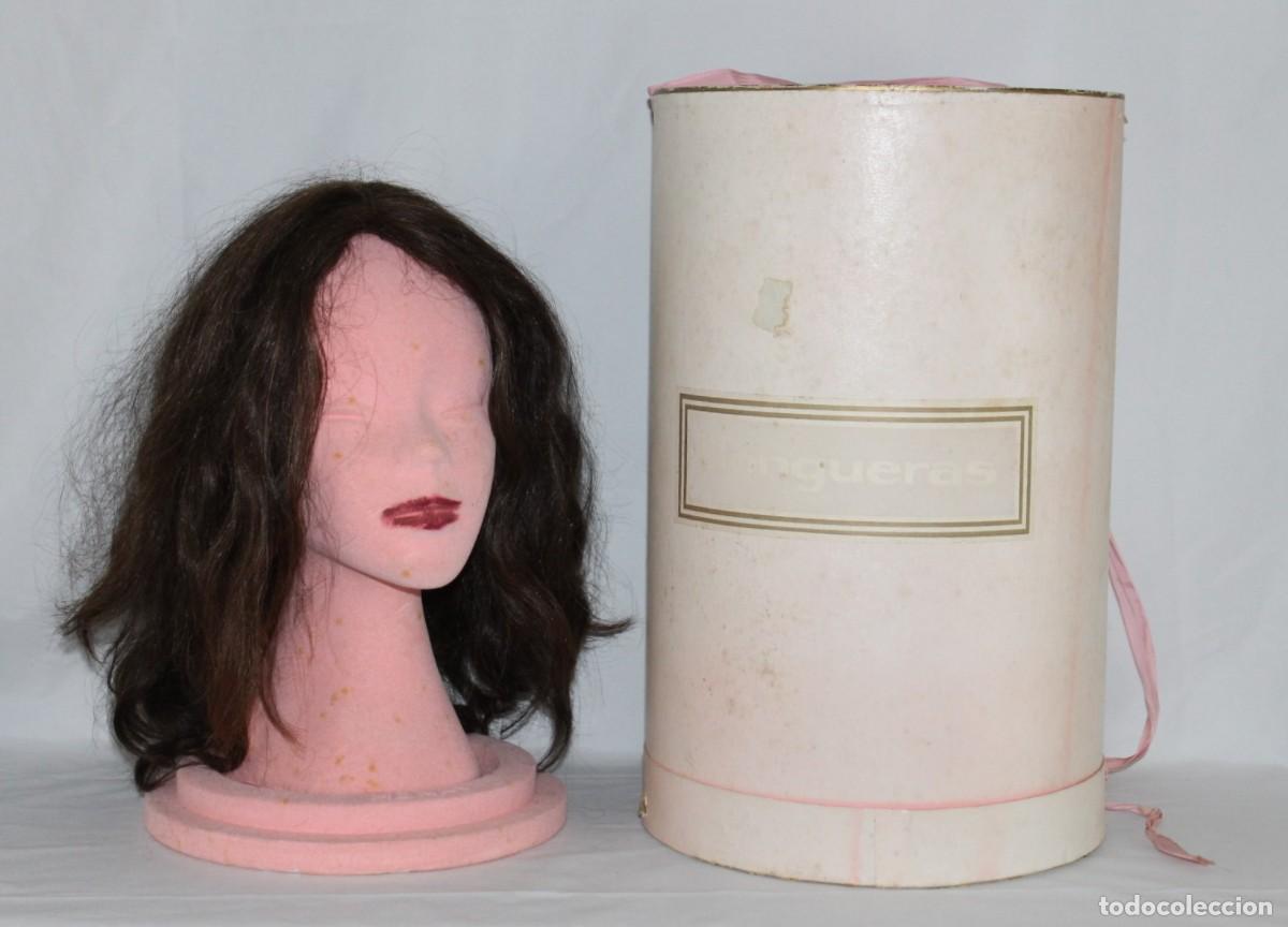 Antig&uuml;edades: Peluca de cabello natural Llongueras con busto Henry y caja original vintage