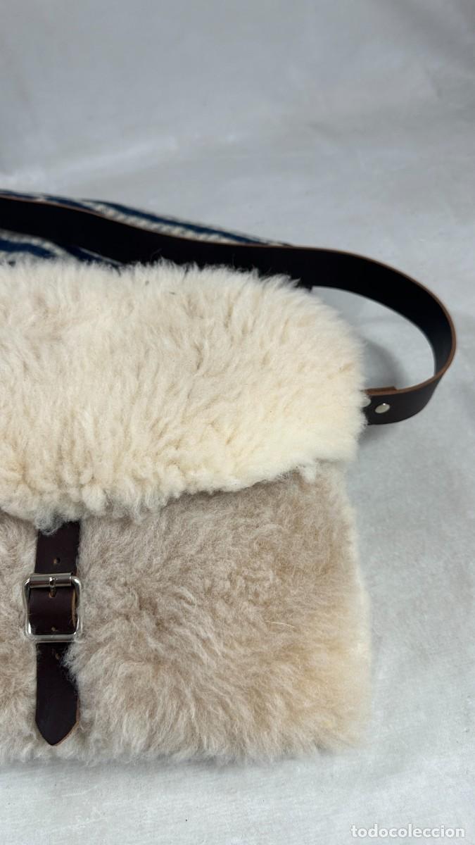 Antig&uuml;edades: Morral de piel de cordero - Foto 3
