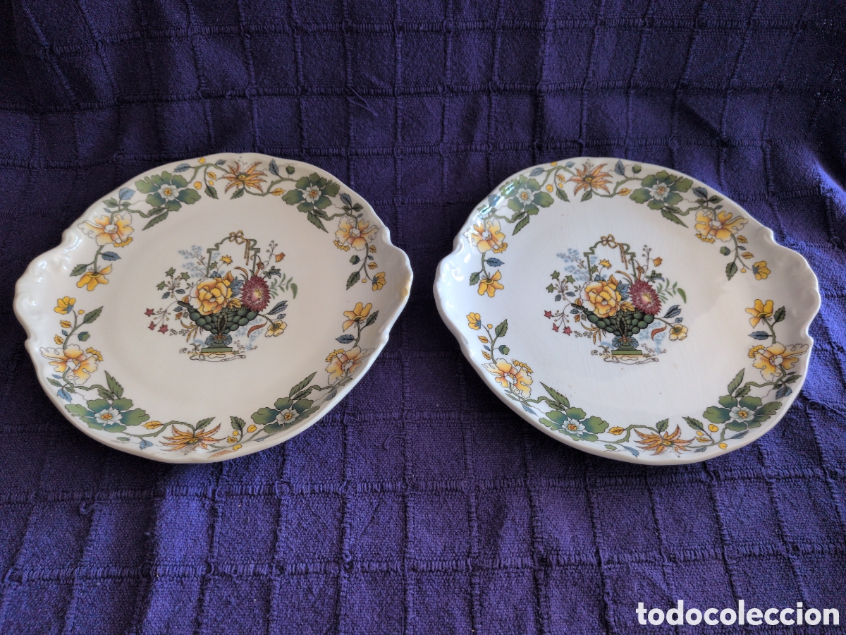 Antiquit&eacute;s: Lote de 2 bandejas de porcelana de La Cartuja Pickman sellados en base.
