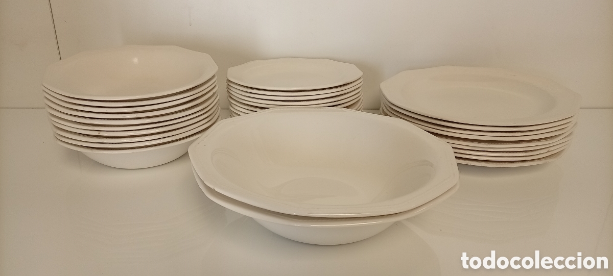 Antig&uuml;edades: JUEGO DE PLATOS CHURCHILL PORCELANA BLANCA