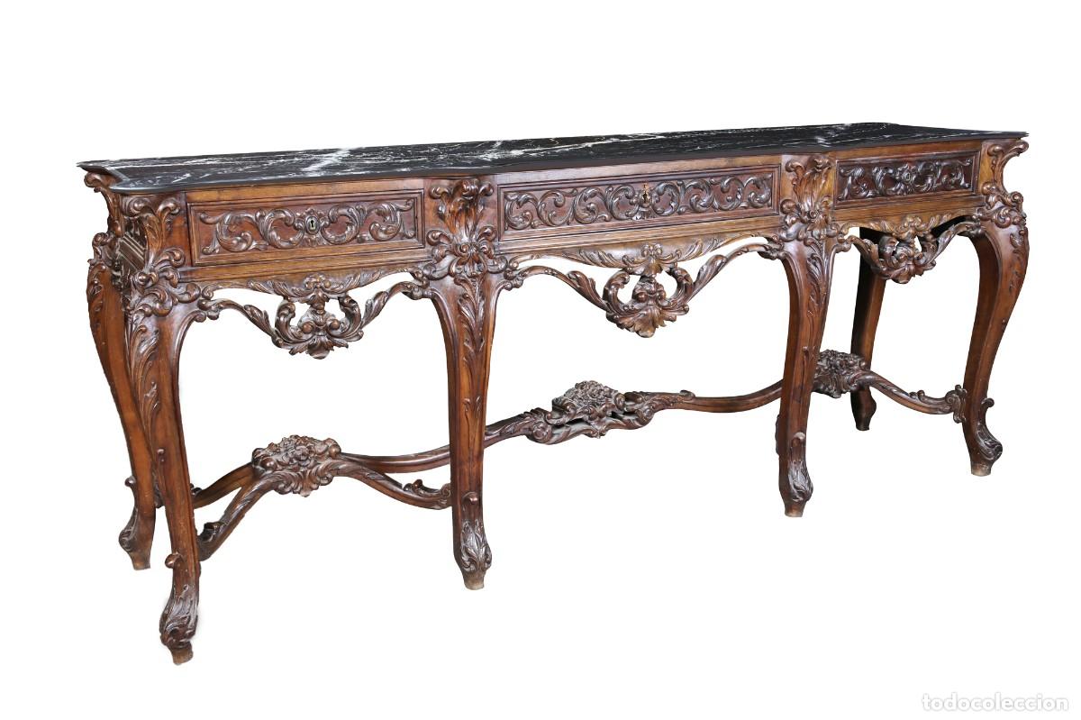 Antig&uuml;edades: Gran Consola. Mueble en Nogal espa&ntilde;ol. S.XIX