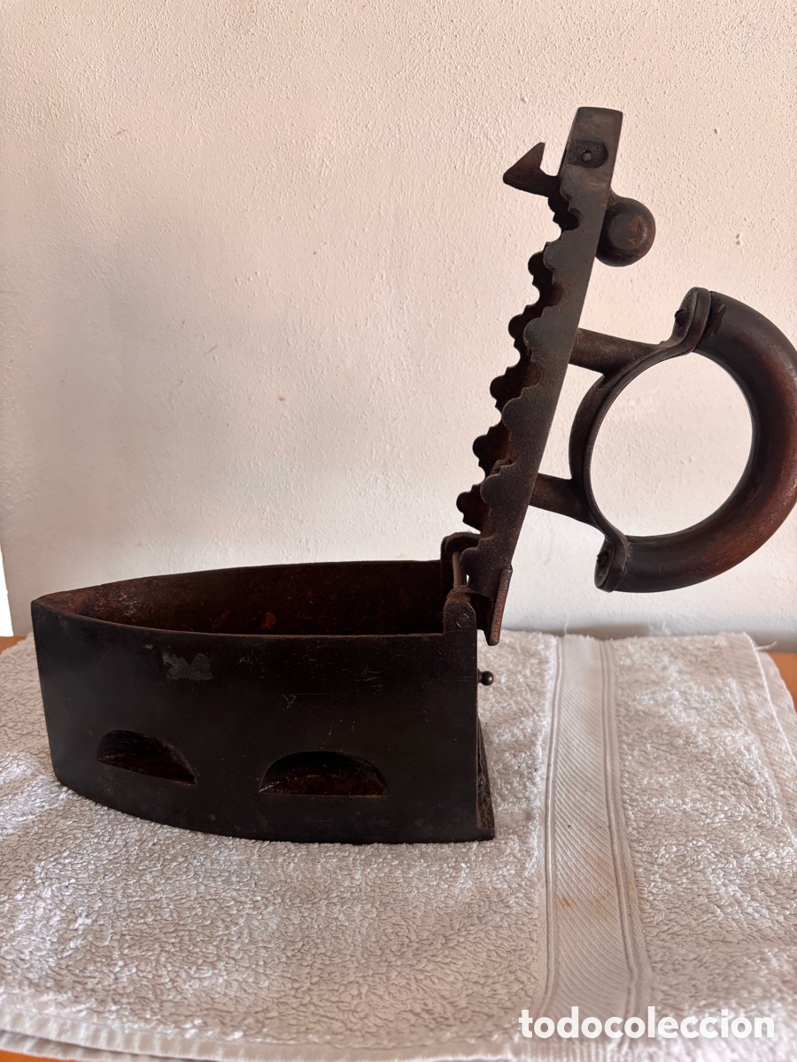 Antig&uuml;edades: Plancha antigua de carb&oacute;n - Foto 13