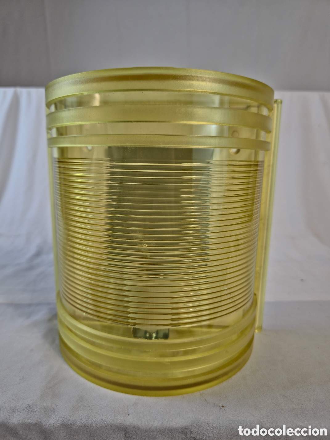 Antig&uuml;edades: Aplique para pared Samar't amarillo