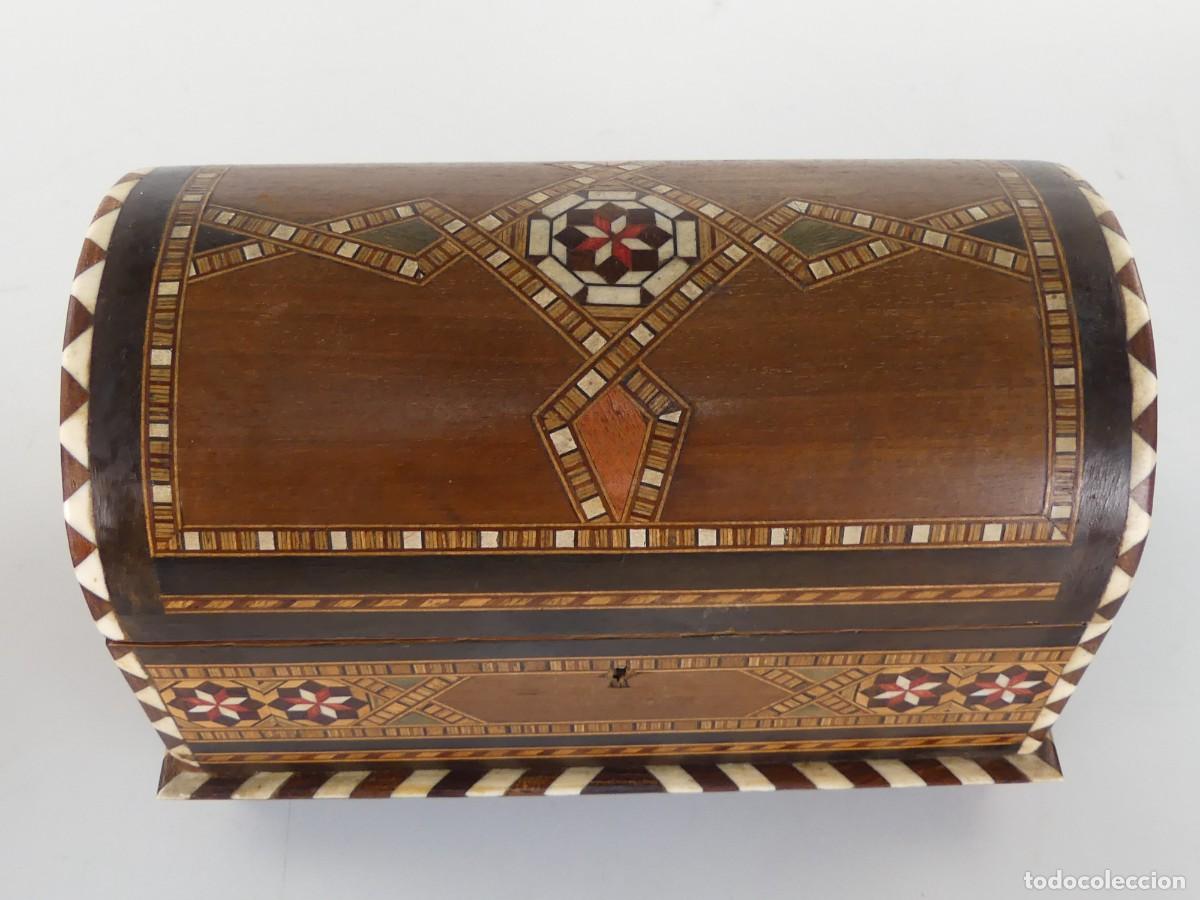 Antig&uuml;edades: CAJA DE MADERA ESTILO GRANADINO - Foto 3