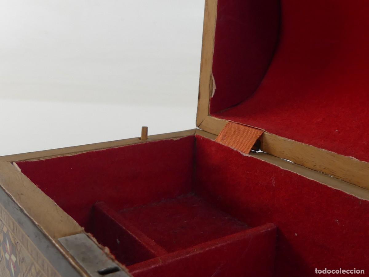 Antig&uuml;edades: CAJA DE MADERA ESTILO GRANADINO - Foto 13