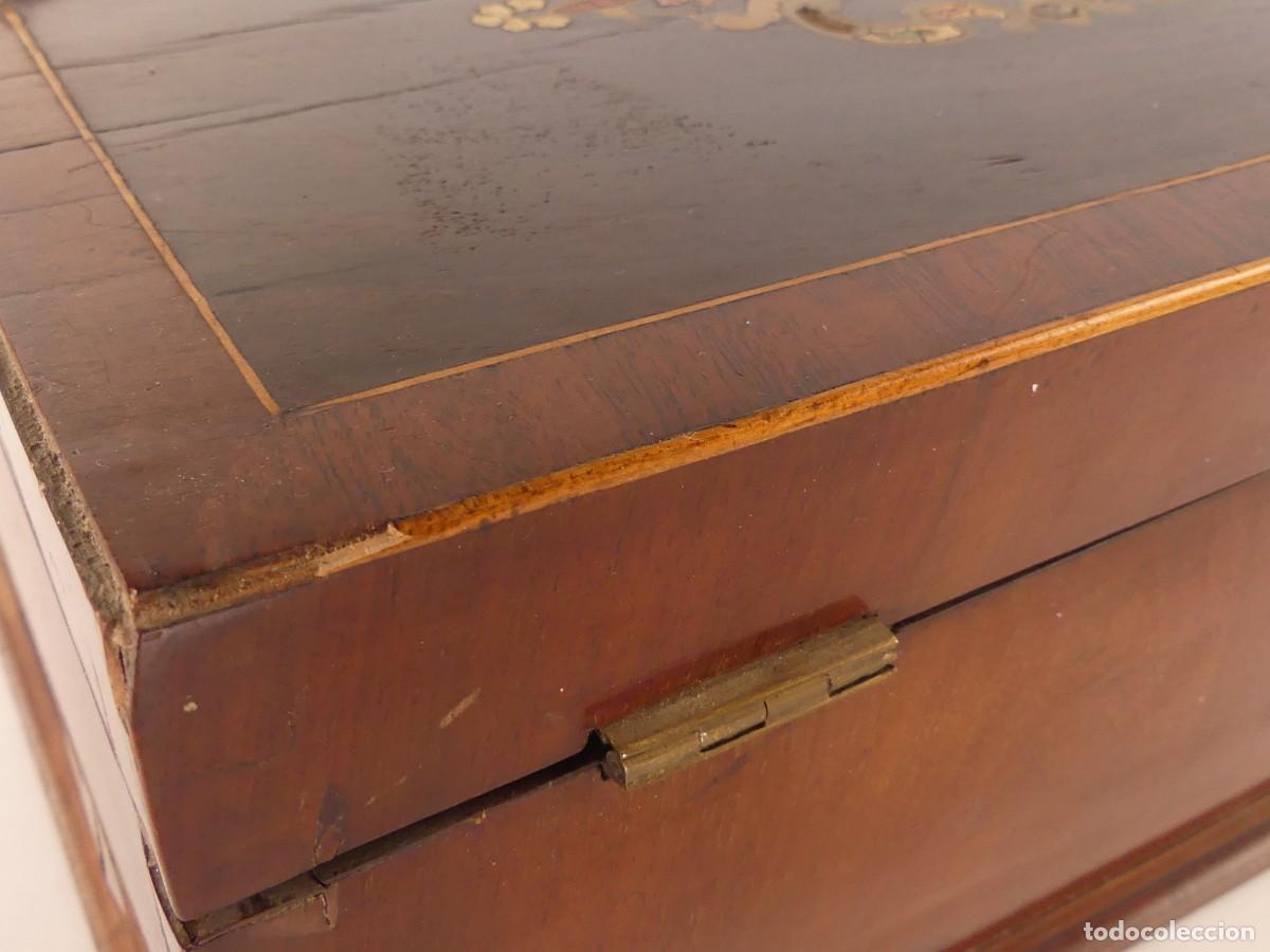 Antig&uuml;edades: ANTIGUA CAJA DE MADERA - Foto 23
