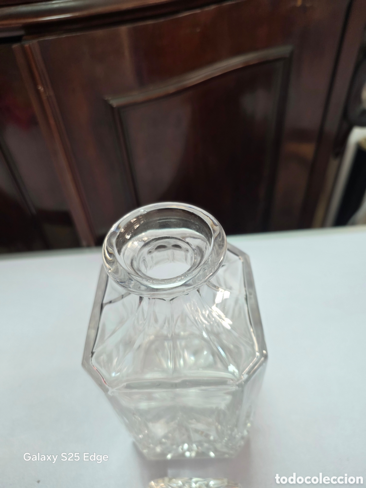 Antig&uuml;edades: Botell&oacute;n de cristal tallado - Foto 3