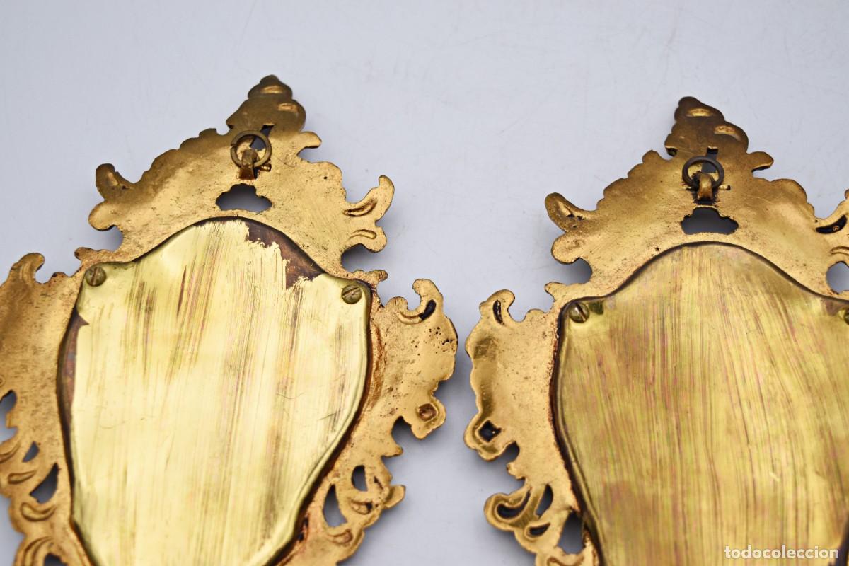 Antig&uuml;edades: Marcos de bronce con im&aacute;genes religiosas en el interior - Foto 7
