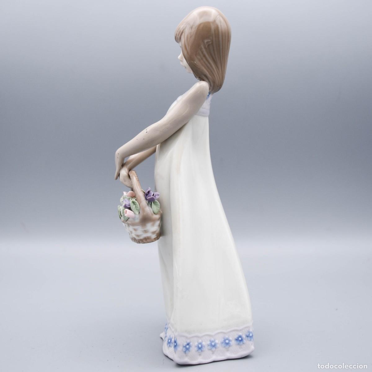Antig&uuml;edades: Lladr&oacute; - Ni&ntilde;a con cesta de flores - Foto 4