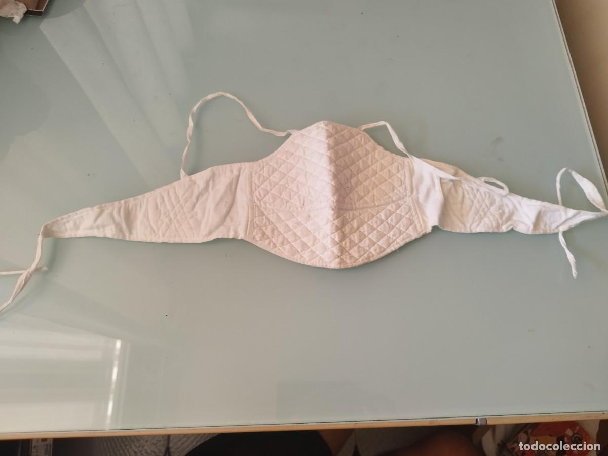 Antig&uuml;edades: Antigua prenda de ropa curiosa sujeci&oacute;n o similar sosten sujetador a&ntilde;os 20 o 30.