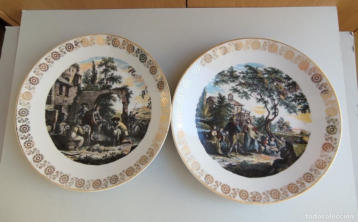 Antig&uuml;edades: Pareja de platos de porcelana, de 25,00 cm - de la marca Valdelvira