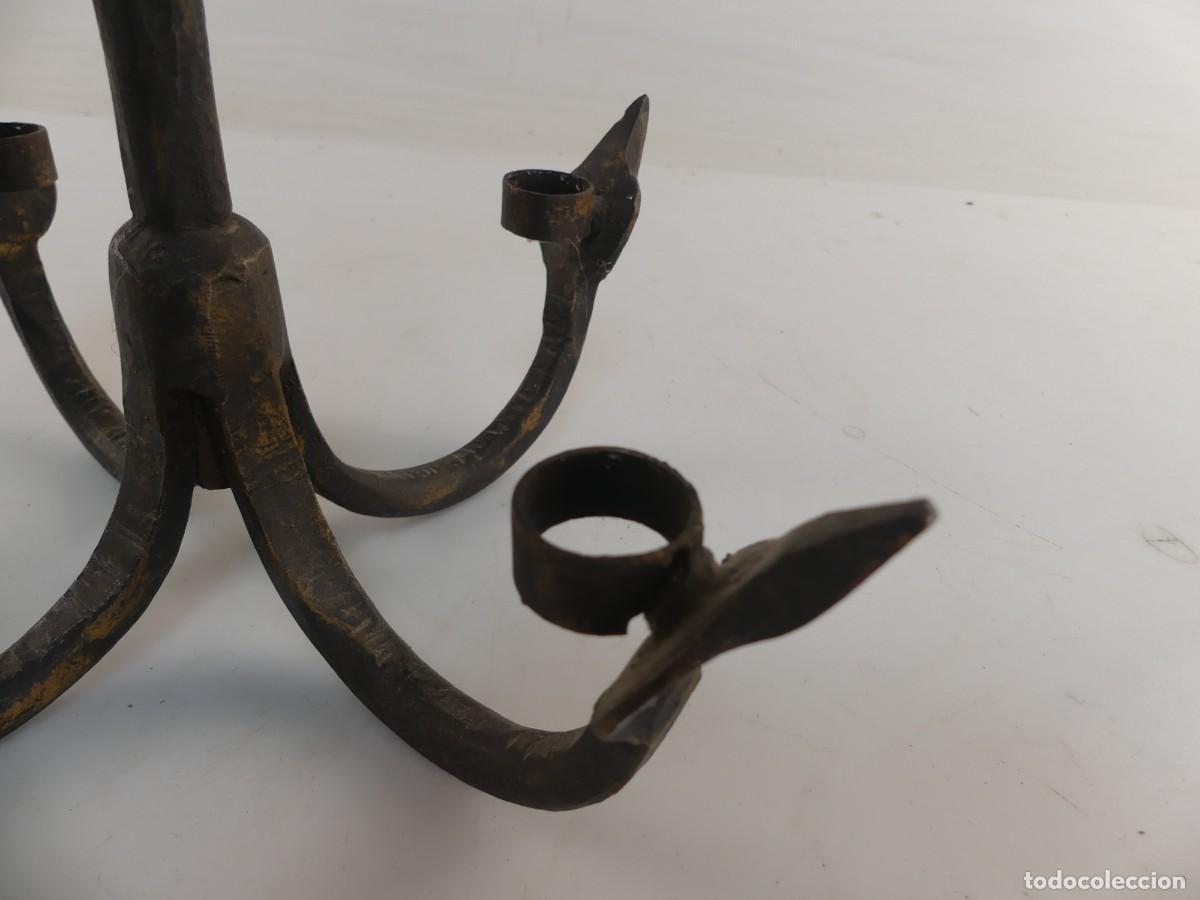 Antig&uuml;edades: PORTAVELAS FORMA DE ANCLA DE HIERRO - Foto 5