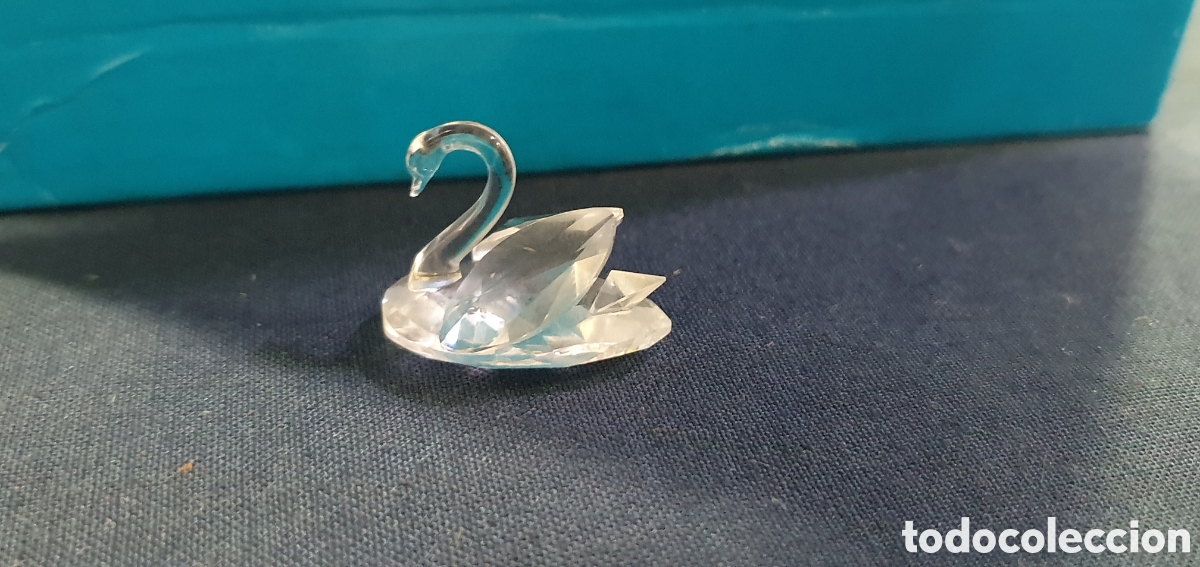 Antiques: SALIDA 0.01&euro;. Cisne en cristal de Swarovski. (L133)