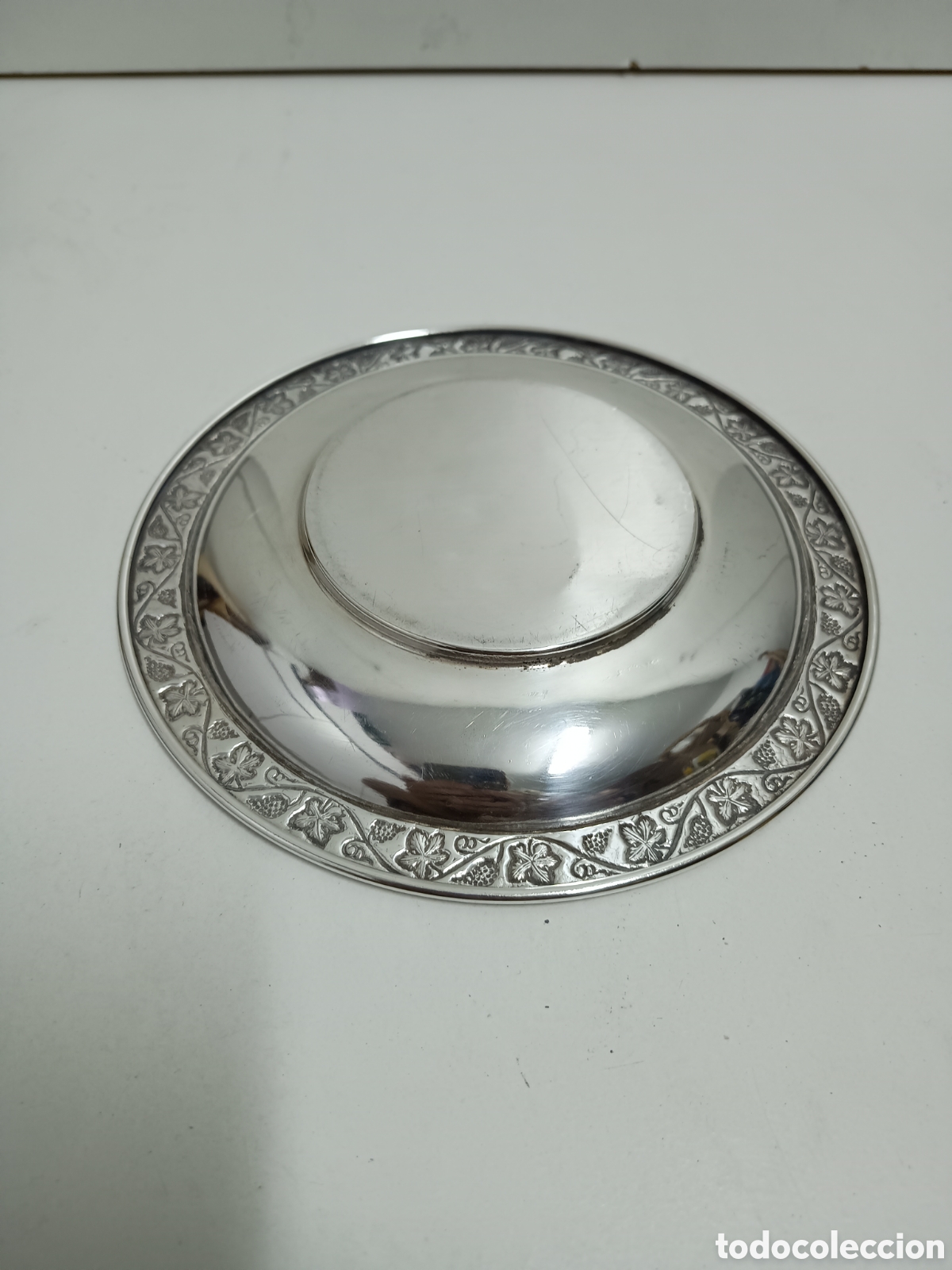 Antig&uuml;edades: PLATO DE METAL PLATEADO - 18cm - Foto 2