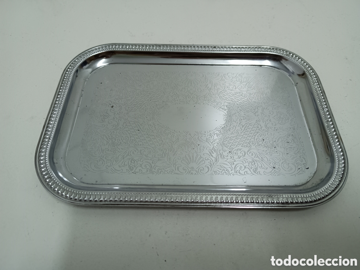 Antiquit&auml;ten: PEQUE&Ntilde;A BANDEJA PLATEADA GRABADA - 22x15cm