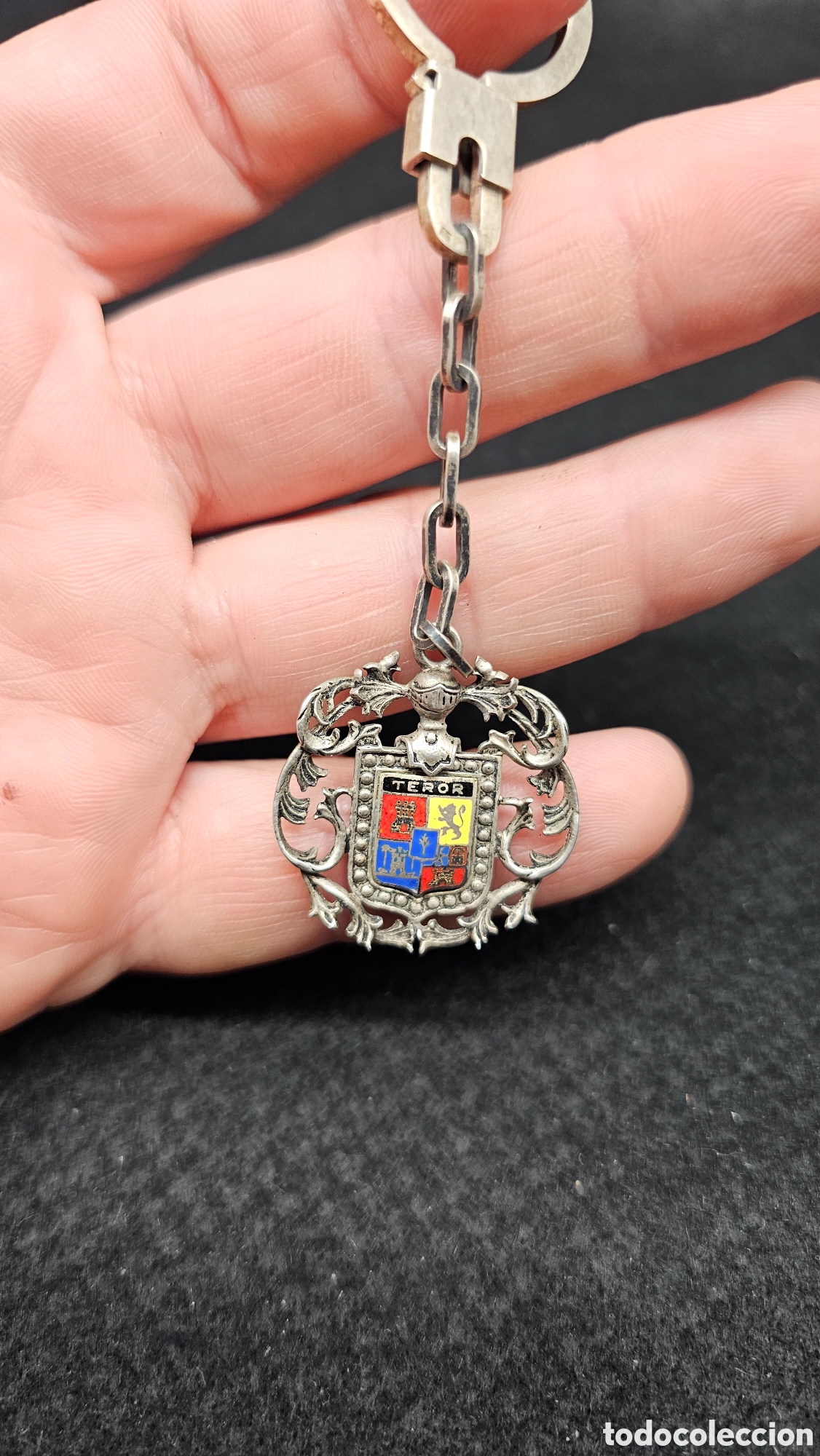 Antiques: Antiguo llavero de plata de ley contrastada