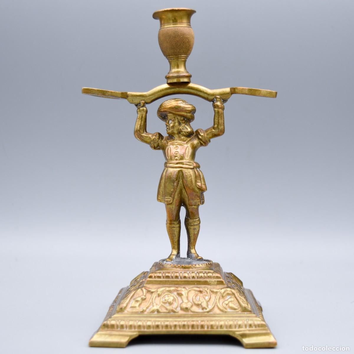 Antig&uuml;edades: Candelero con portasellos - Paje - Bronce - Foto 10