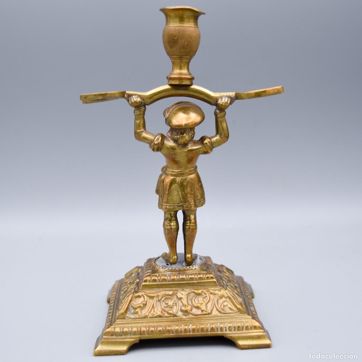 Antig&uuml;edades: Candelero con portasellos - Paje - Bronce - Foto 12