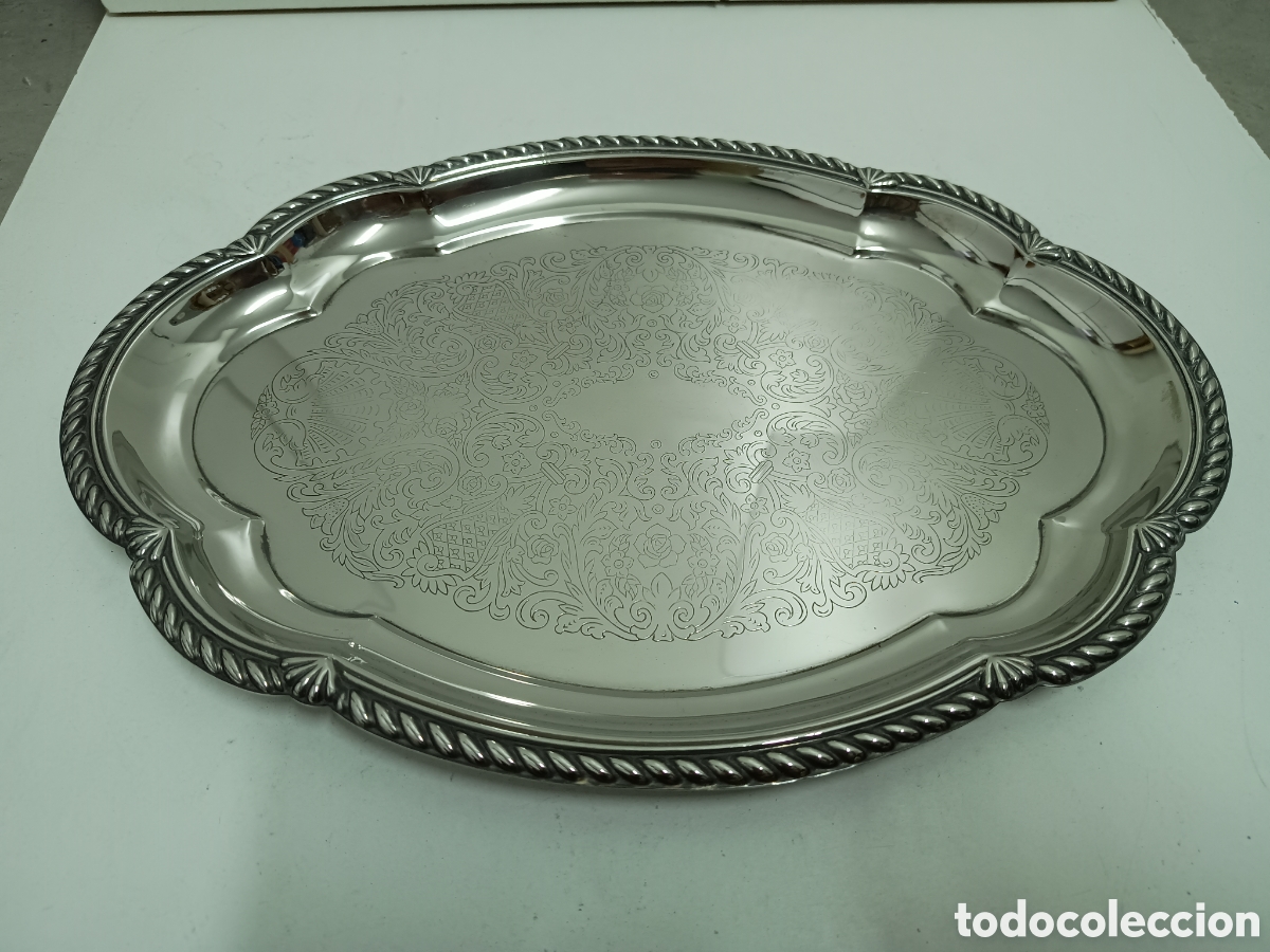 Antiquit&auml;ten: BANDEJA PLATEADA Y GRABADA - 34x24cm