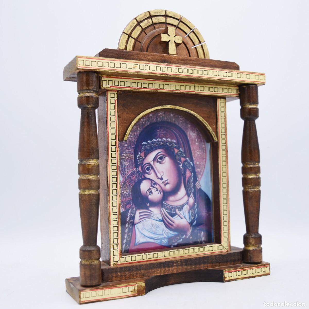 Antig&uuml;edades: Virgen con El Ni&ntilde;o con marco de madera maciza - Foto 2