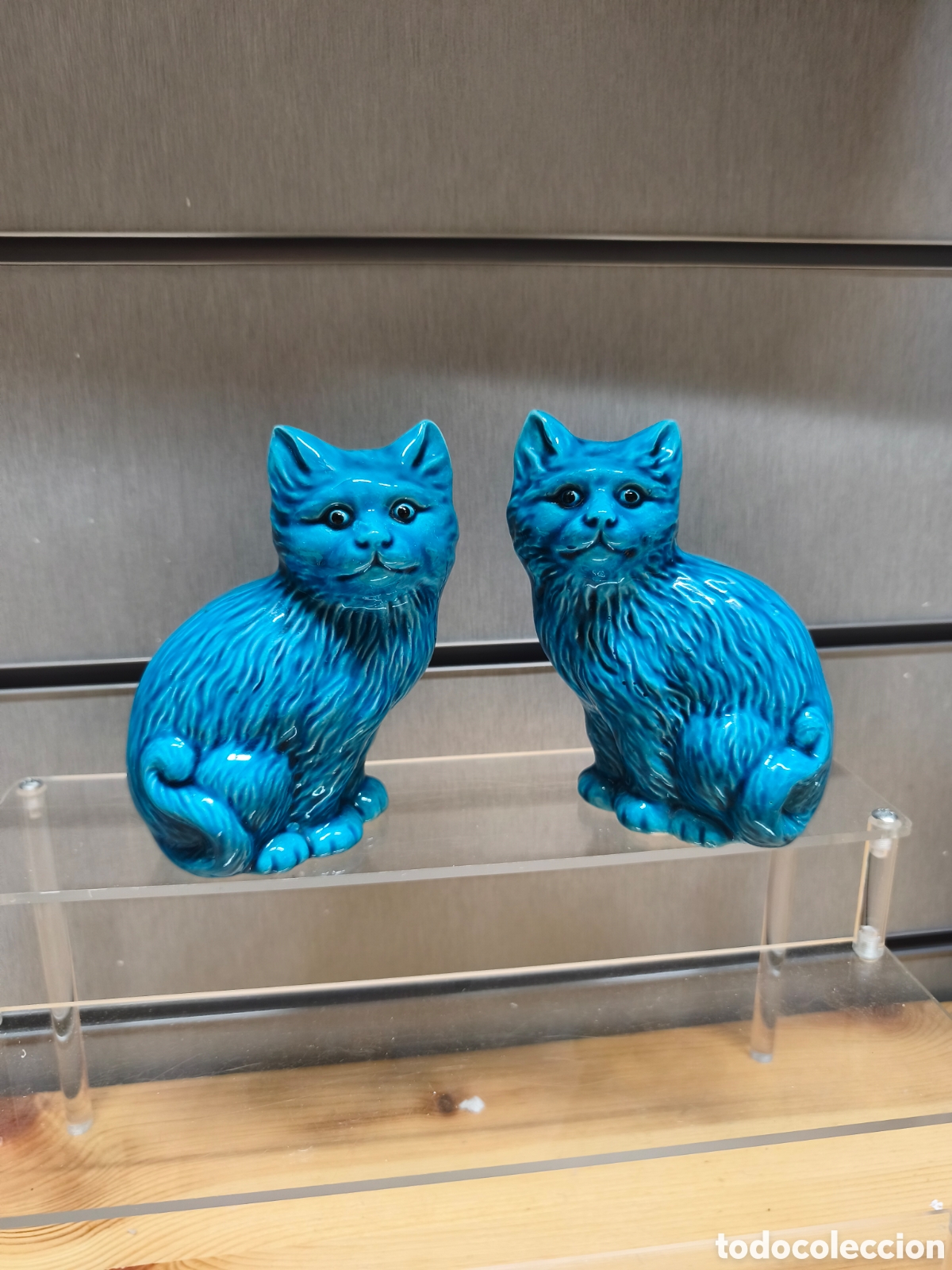 Antig&uuml;edades: Pareja de gatos Foo en porcelana azul