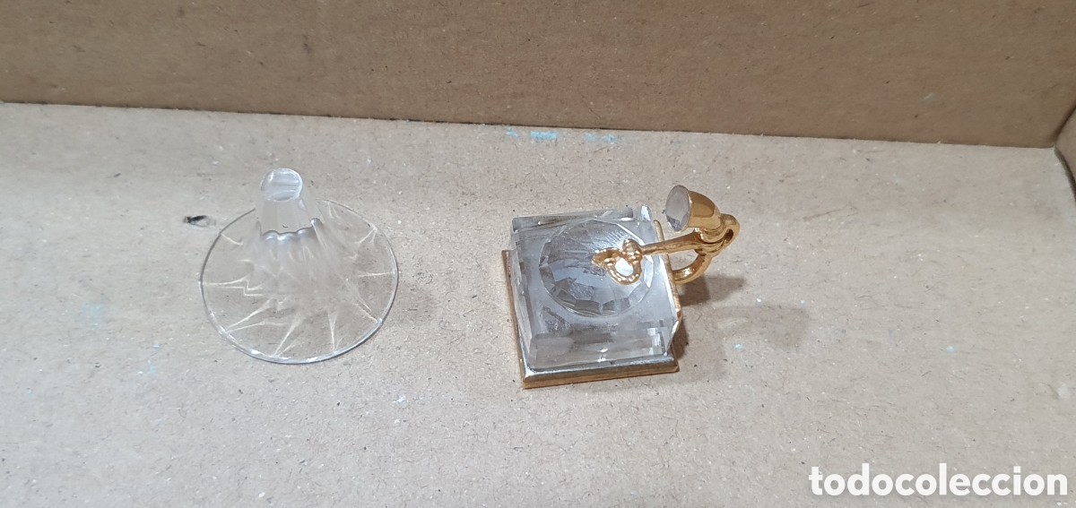 Antiques: SALIDA 0.01&euro;. Gram&oacute;fono de cristal de Swarovski. (L133)