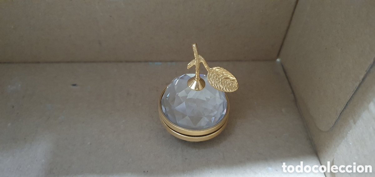 Antiguidades: SALIDA 0.01&euro;. Manzana portafotos cristal de Swarovski. (L133)