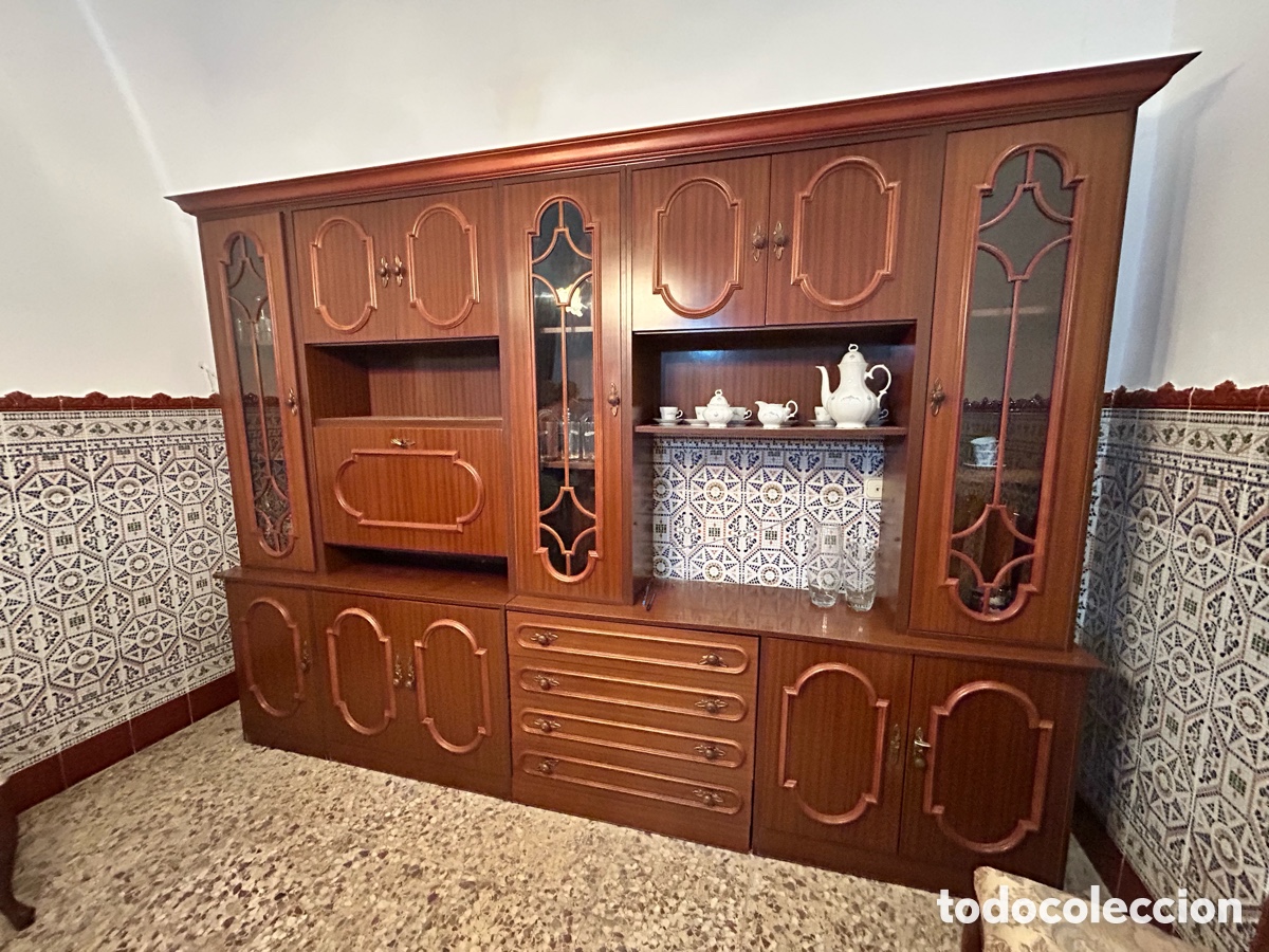 Antig&uuml;edades: Vitrina de madera antiguo