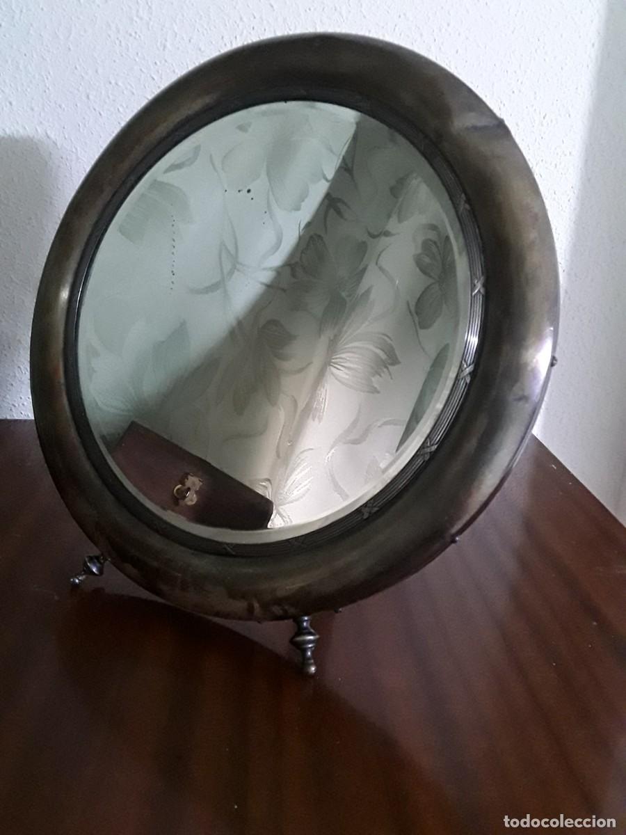 Antig&uuml;edades: Espejo de sobremesa vintage,biselado, alpaca y madera noble, a&ntilde;os 40, Art D&eacute;co