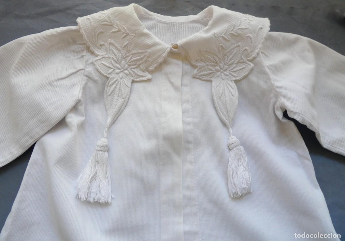 Antig&uuml;edades: ANTIGUO ABRIGO CON CAPA PARA NI&Ntilde;O - MU&Ntilde;ECA PRIMERA MITAD S.XX