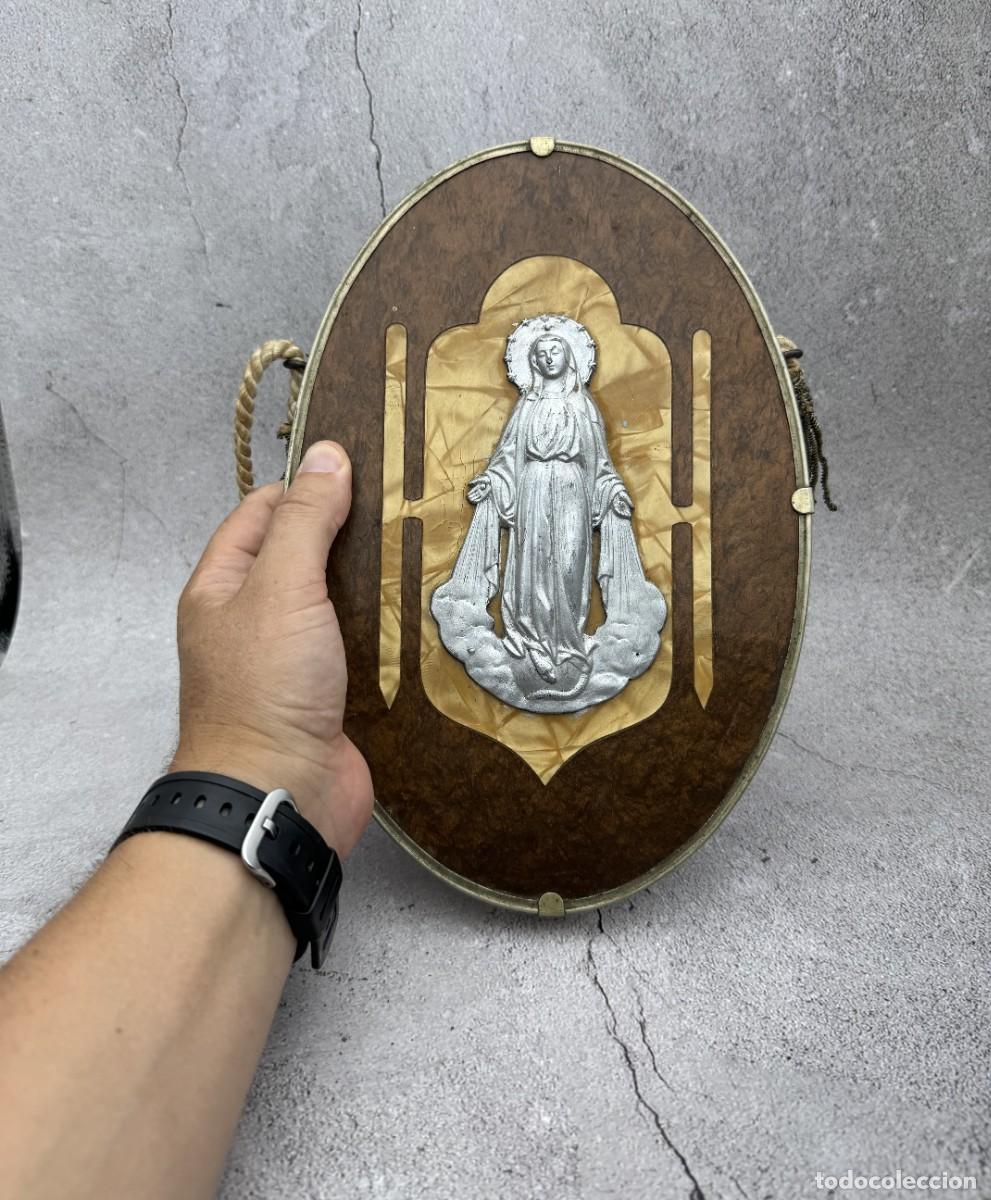 Antig&uuml;edades: Antiguo panel religioso de la Virgen Mar&iacute;a en relieve - Foto 3