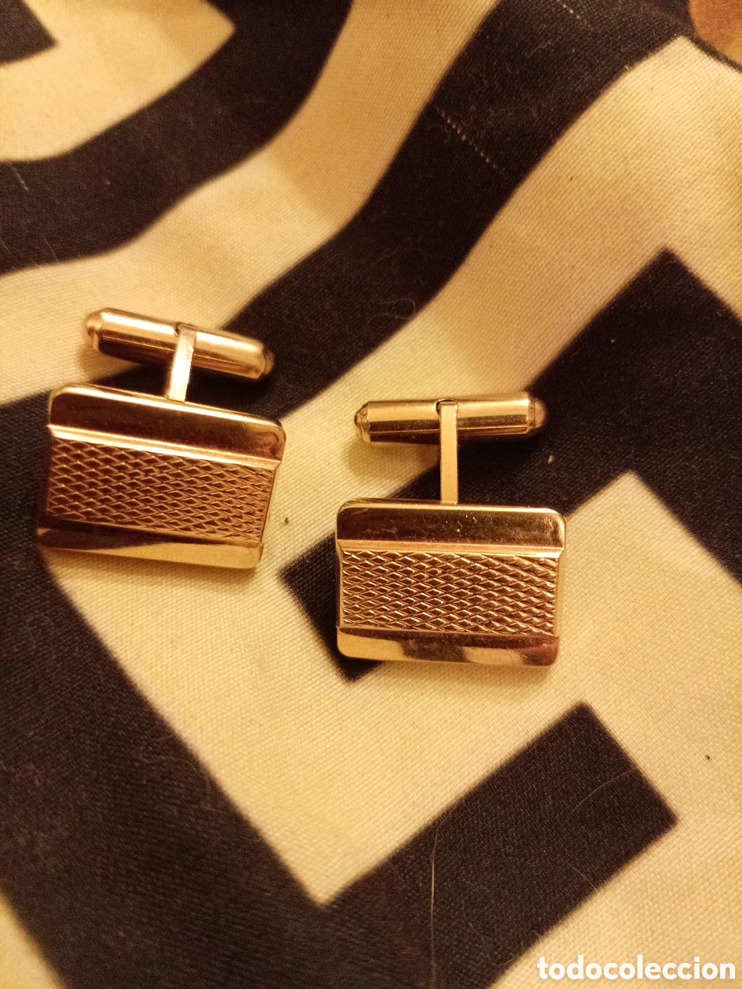 Antiquit&auml;ten: Gemelos vintage Made in France Chapado en ORO - Rectangular guilloch&eacute; nido de abeja