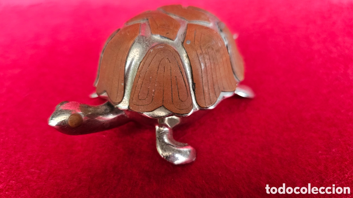 Antig&uuml;edades: Cajita / tortuga de metal