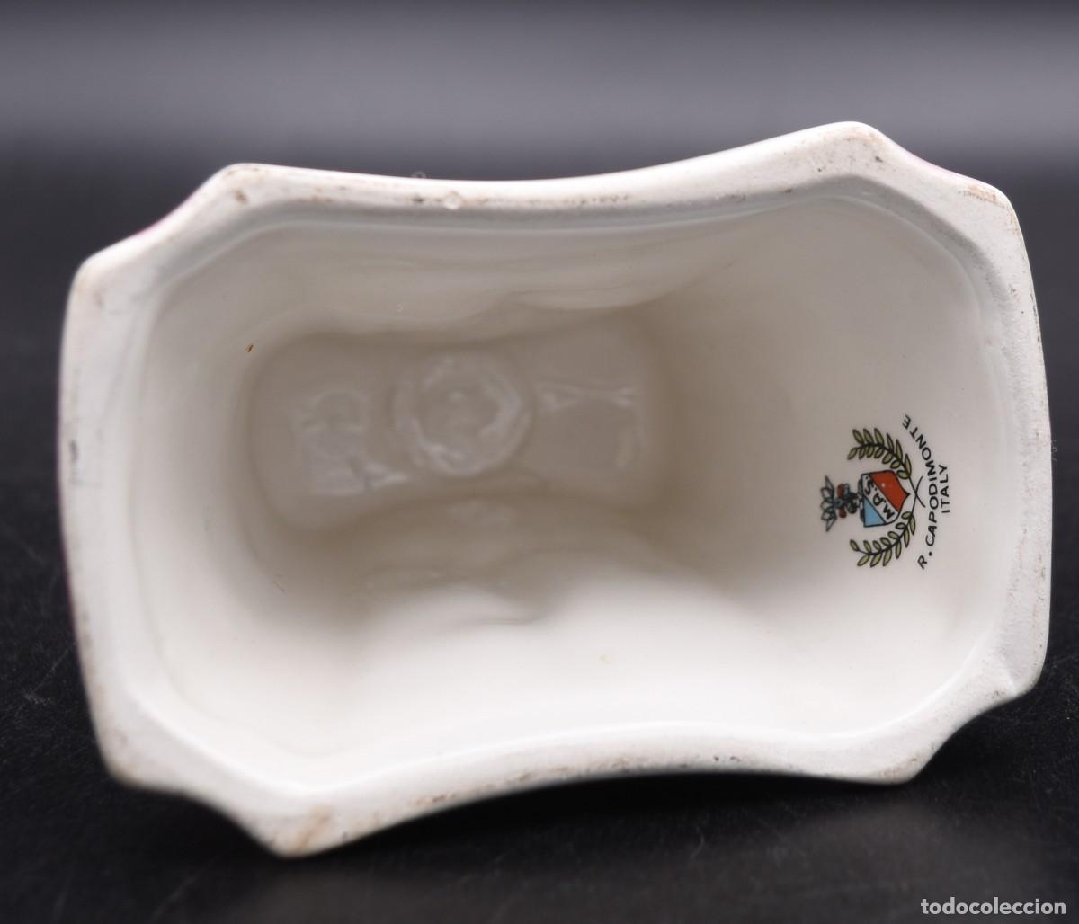 Antig&uuml;edades: Campana de porcelana Capodimonte - Foto 5