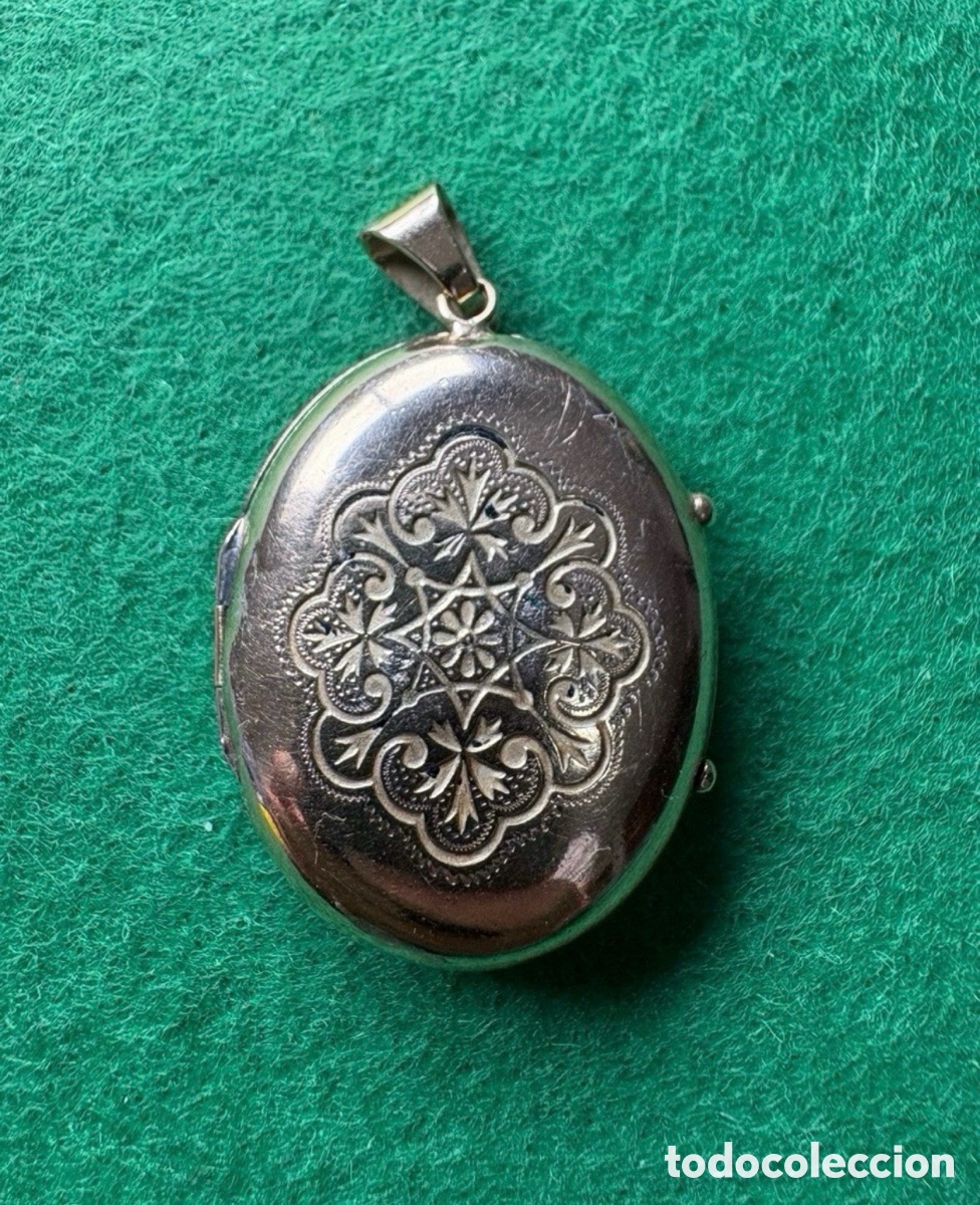 Antig&uuml;edades: Relicario porta fotos 7 gramos oro macizo 14k