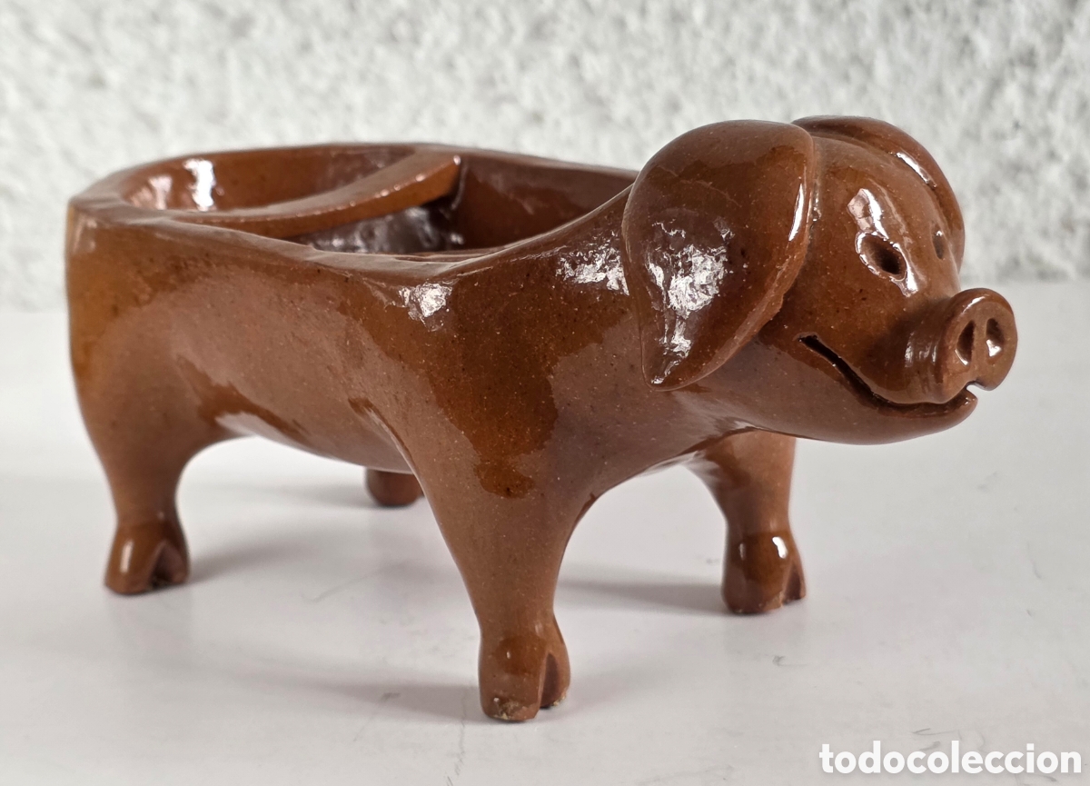 Antig&uuml;edades: Cuenco Asador de Chorizos Figura Cerdo Cer&aacute;mica vidriada Firma V. Orta - Decoraci&oacute;n R&uacute;stica