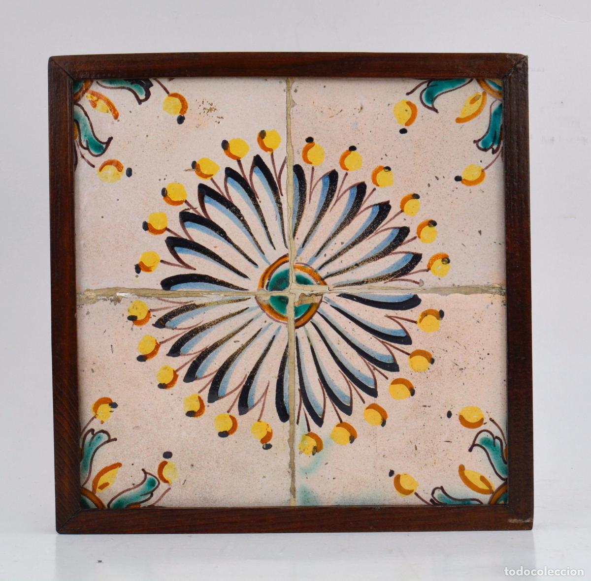 Antig&uuml;edades: Plaf&oacute;n de azulejos enmarcados siglo XVIII.