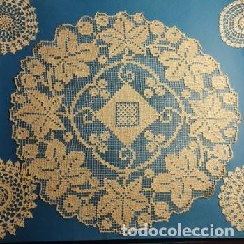 Antig&uuml;edades: CINCO TAPETES ANTIGUOS REALIZADOS A MANO