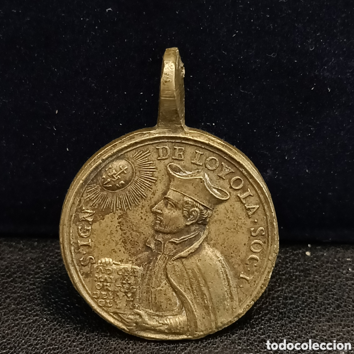Antig&uuml;edades: Medalla de bronce de San Ignacio de Loyola.